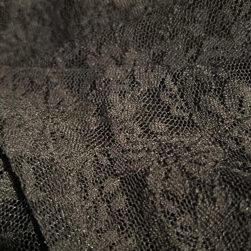 LulaRoe black lacy Joy long vest size medium - Picture 4 of 4